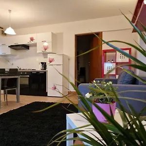 Sandro Apartment